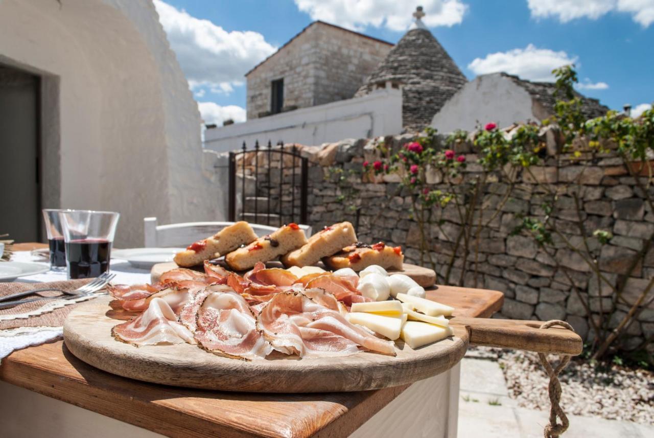 Hotel Trulli Holiday Deluxe & Wellness Alberobello Esterno foto