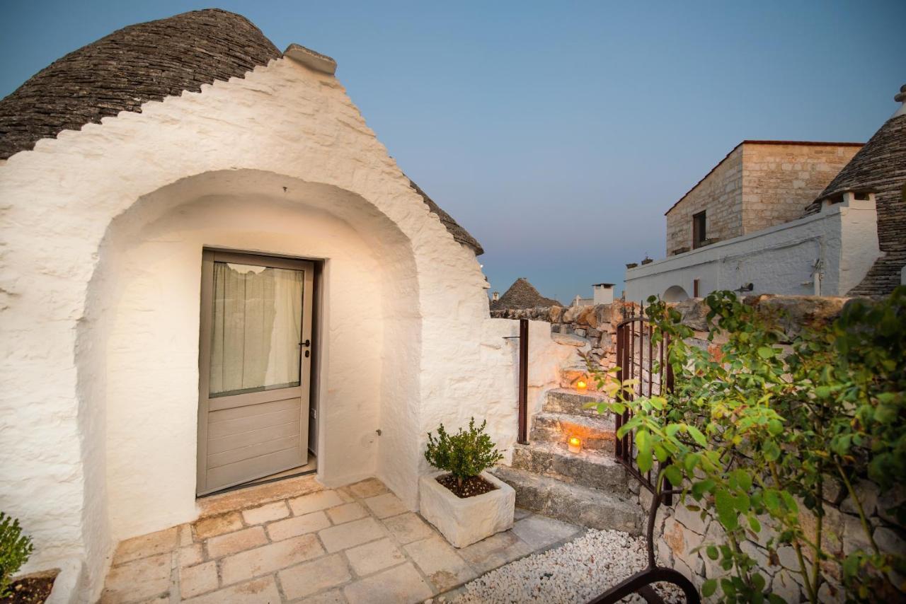 Hotel Trulli Holiday Deluxe & Wellness Alberobello Esterno foto