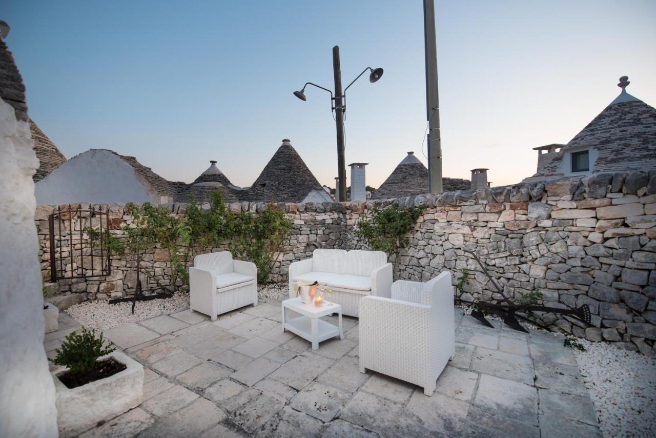 Hotel Trulli Holiday Deluxe & Wellness Alberobello Esterno foto